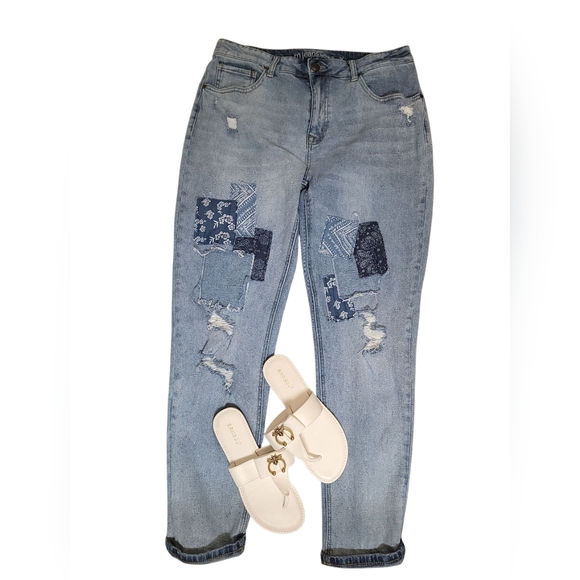 M JEANS PATCHWORK DISTRESSED ANKLE JEANS - Picture 4 of 4